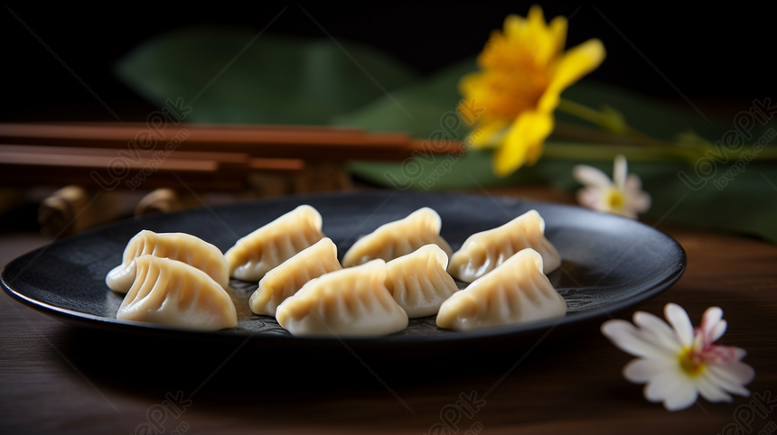 Gnocchi Tagliuzzati Su Un Piatto Nero Con Le Bacchette, Nero Sfondi, Gnocco  Sfondi, Piatto Nero Sfondi PNG Immagine Gratis, sfondi download su Lovepik