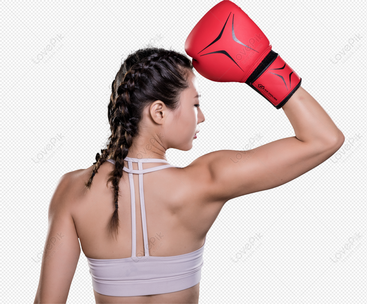 сильный спортивный женщина бокс, пробивая с текстом пространства