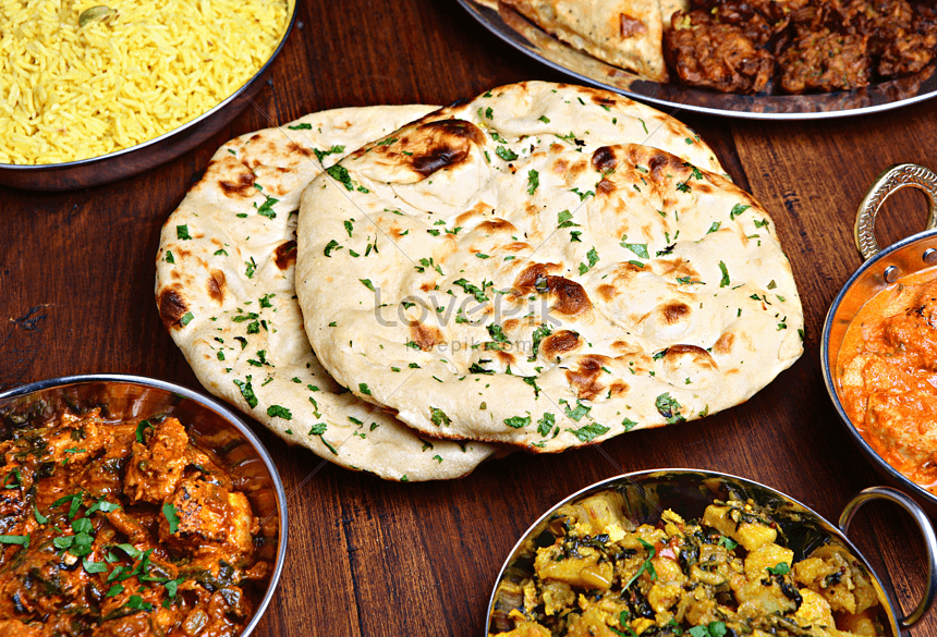 Hot Indian Pakistan Flat Bread Khameer Roti Naan With Curry Picture And ...