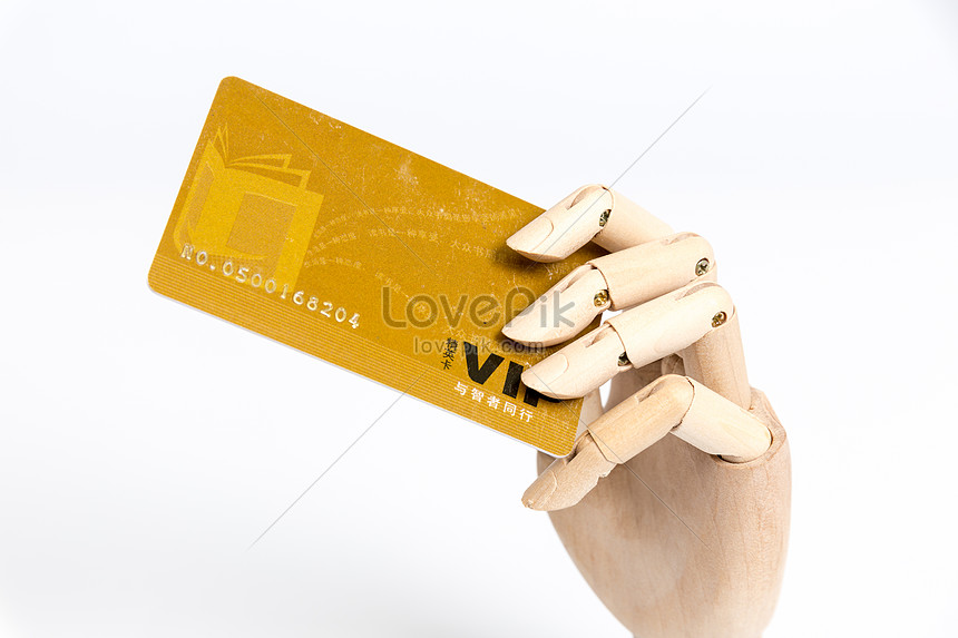 Tarjeta De Crédito Modelo De Mano De Madera Foto | Descarga Gratuita HD  Imagen de Foto - Lovepik