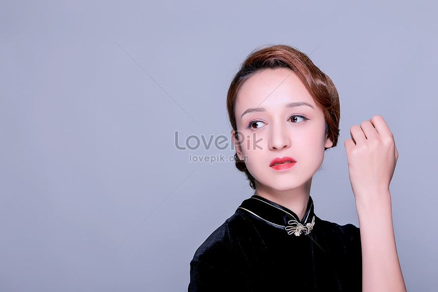 Cara Generosa Del Maquillaje De La Belleza Del Cheongsam Del Est Foto |  Descarga Gratuita HD Imagen de Foto - Lovepik