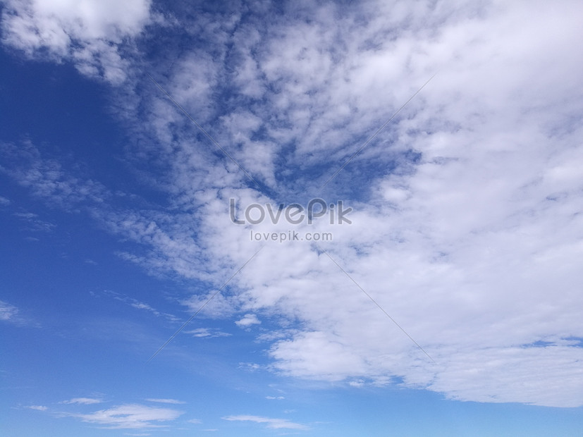 Hình ảnh này là miễn phí và sẽ đem đến cho bạn một bầu trời xanh tuyệt đẹp với bạch vân đầy sáng tạo và những đám mây kỳ diệu. Chiêm ngưỡng vẻ đẹp này và cảm nhận gió mạnh tạo nên một nền đẹp nhất.