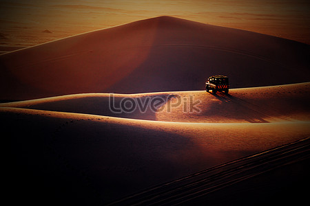 4WD над пустыней stock pictures. & изображений