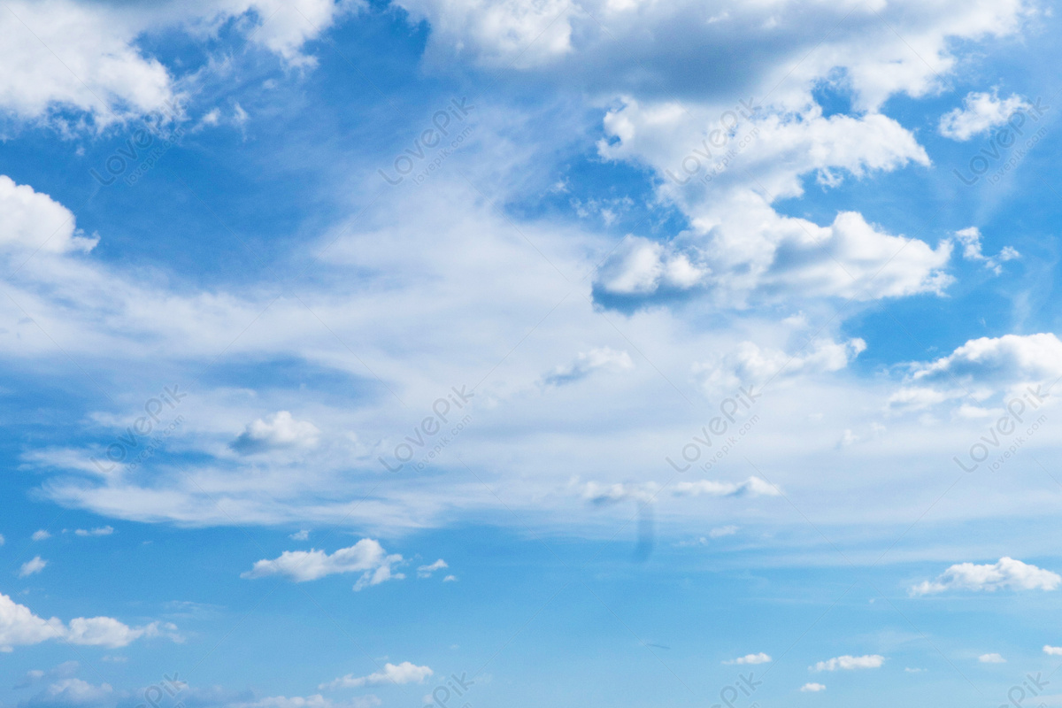 Giờ đây, bạn có thể tận hưởng trọn vẹn những khoảnh khắc đẹp nhất của bầu trời xanh mây trắng ngay tại nhà! Với bức ảnh được chụp tinh tế và sắc nét, bạn sẽ bị mê hoặc bởi sự kỳ diệu của thiên nhiên và cảm nhận được tình yêu đến từ trời cao.