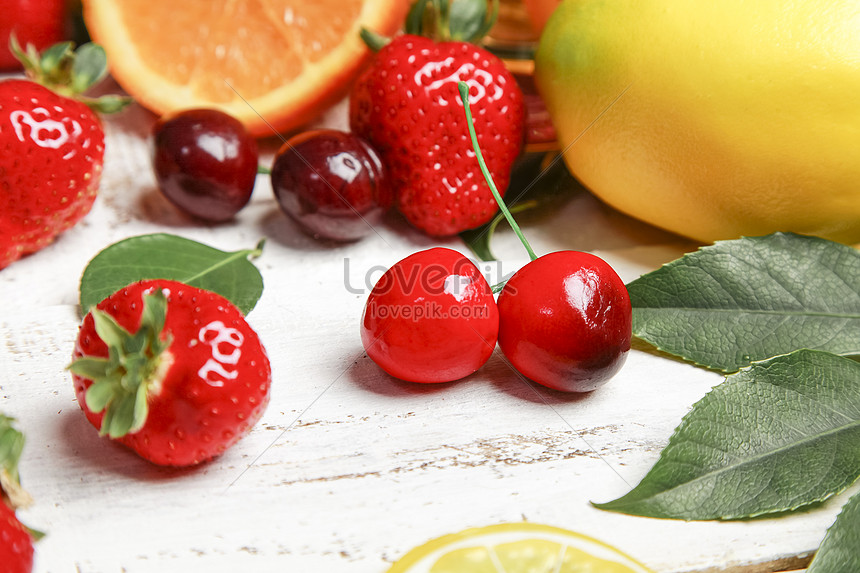 Hãy chiêm ngưỡng những ảnh trái cây tươi ngon và màu sắc đẹp mắt, sẽ khiến bạn nhớ ngay đến hương vị ngọt ngào của chúng.
