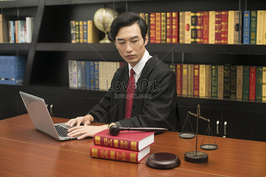 Male Lawyer Picture And HD Photos | Free Download On Lovepik