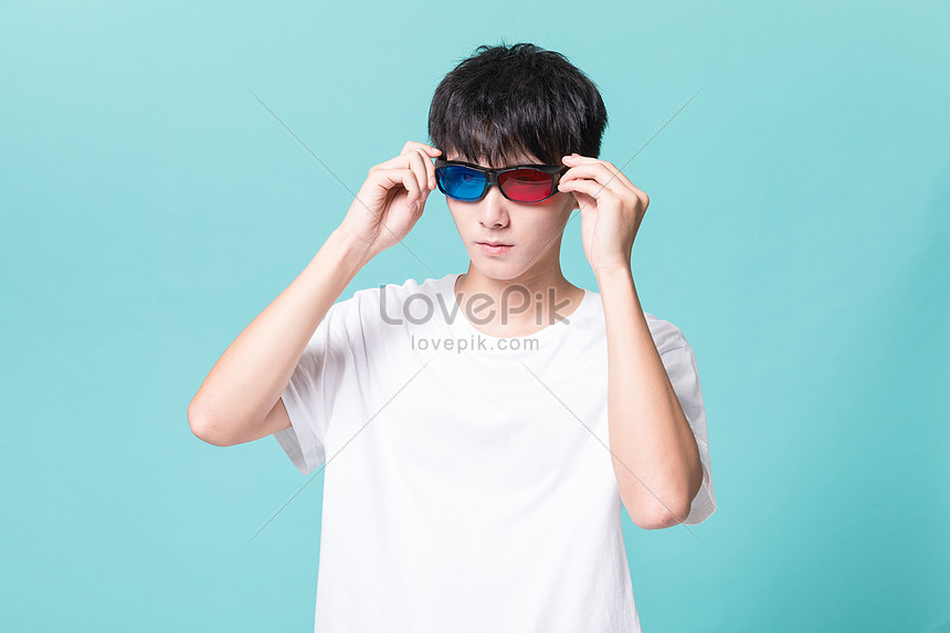 Hình ảnh của chàng trai đeo kính 3D trong làn lụa là lựa chọn hoàn hảo cho một ngày cuối tuần dài. Hãy truy cập trang web của chúng tôi để thưởng thức các hình ảnh 3D sống động của các anh chàng đeo kính đẹp nhất.