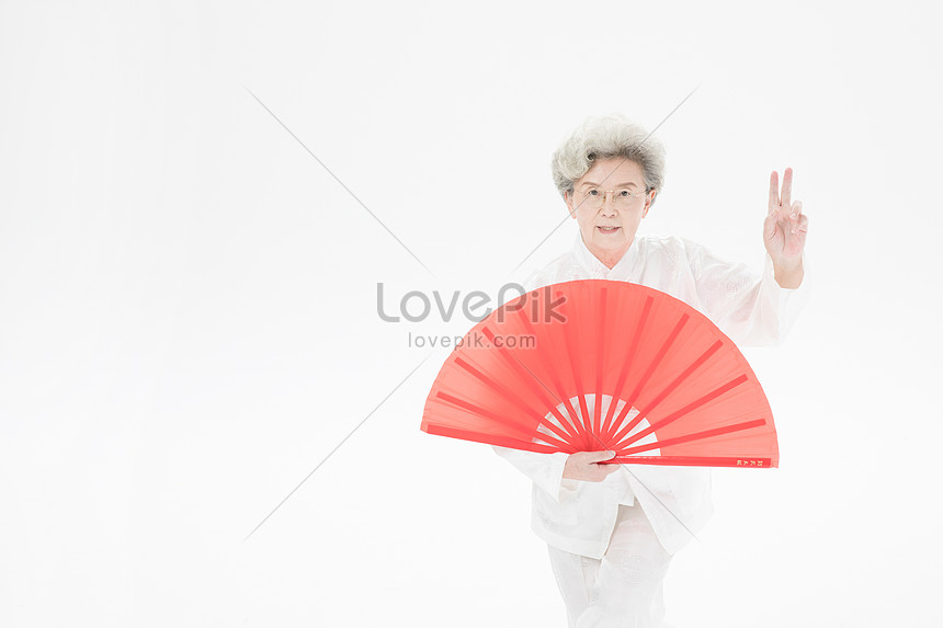 Old Age Kung Fu Fan Sports Picture And HD Photos | Free Download On Lovepik