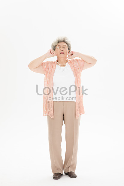 Old Granny Stretches In Picture And Hd Photos Free Download On Lovepik 4819