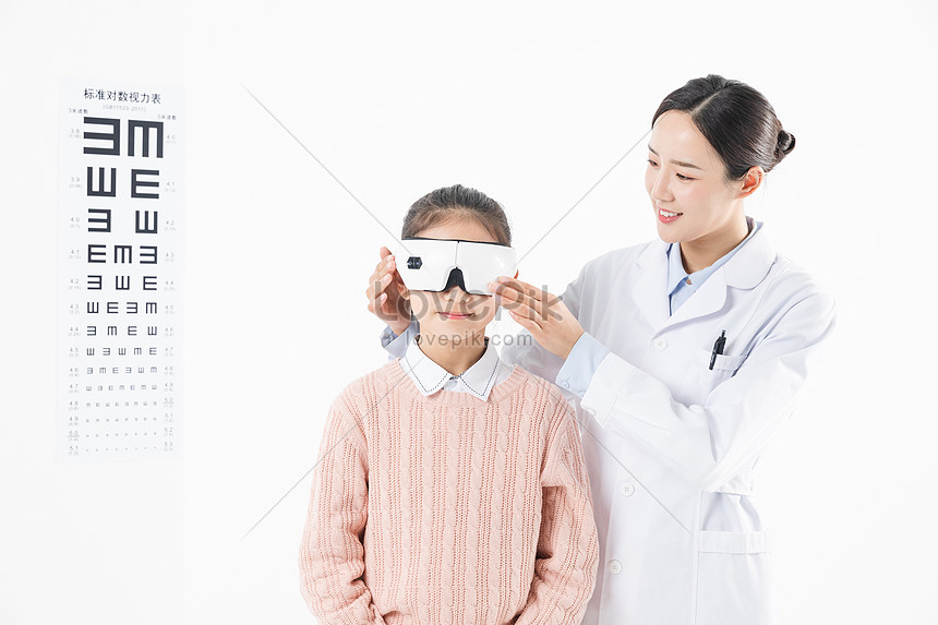 Doctors Wear Eye Protectors For Girls Picture And HD Photos | Free ...