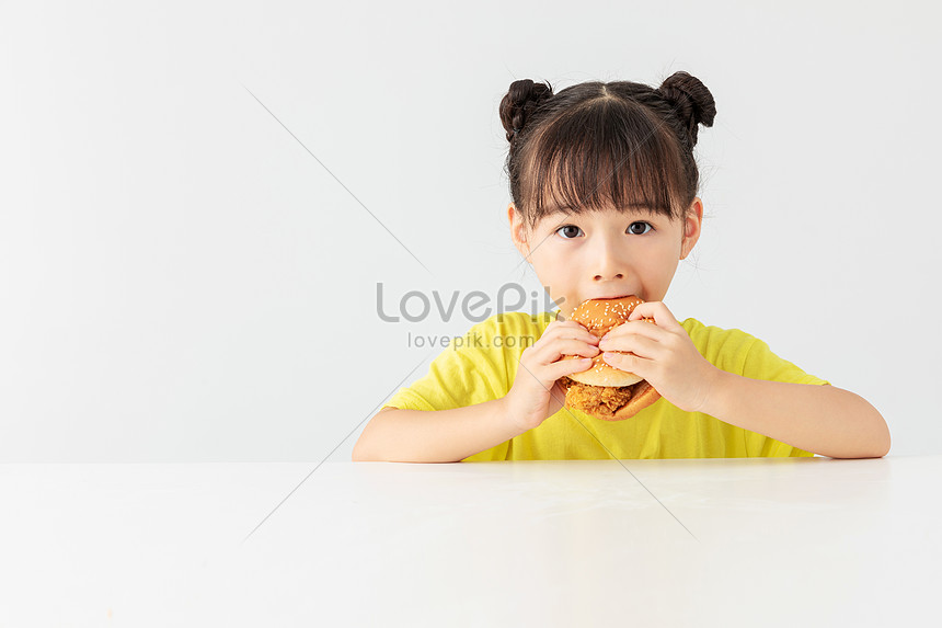 Girl Happy Eating Hamburger Picture And HD Photos | Free Download On ...