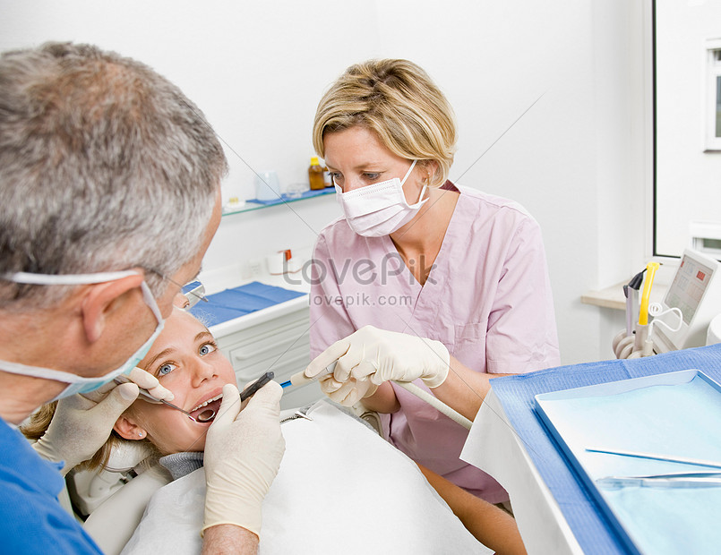 طبيب اسنان مساعد بكالوريوس مساعد