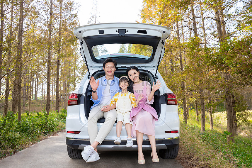 Chuyến du lịch gia đình bằng ô tô chắc chắn sẽ là một trải nghiệm đáng nhớ cho tất cả các thành viên. Hãy xem hình ảnh để cảm nhận được sự hưng phấn và vui vẻ của những gia đình đã thực hiện điều này.