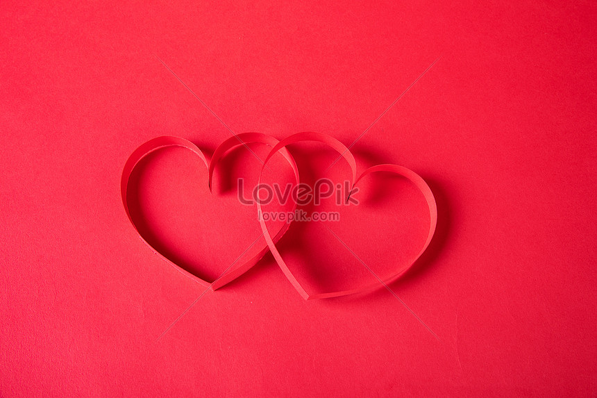 Tình yêu màu đỏ: Đỏ là màu sắc của tình yêu và niềm đam mê. Hãy xem những bức ảnh về tình yêu màu đỏ để cảm nhận được sự ấm áp của tình yêu, và để truyền tải thông điệp tình yêu đến với những người yêu thương của bạn.