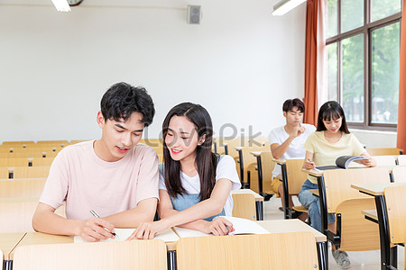 College Students Studying In Class Picture And HD Photos | Free ...