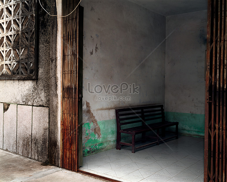 Casa En Mal Estado Foto | Descarga Gratuita HD Imagen de Foto - Lovepik