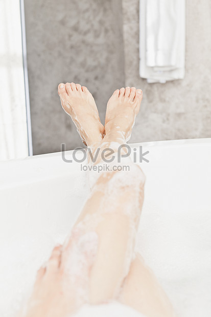 Legs In The Bath Picture And Hd Photos Free Download On Lovepik