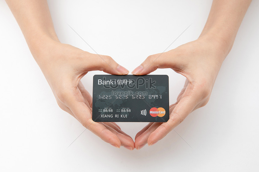 Hãy xem ảnh thẻ tín dụng để tìm hiểu về những tiện ích và ưu đãi mà nó mang lại cho bạn khi thanh toán mọi chi phí hàng ngày.