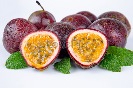 Isolated Fruit Slices Stock Photo - Download Image Now - Fruit, Slice of  Food, Passion Fruit - iStock