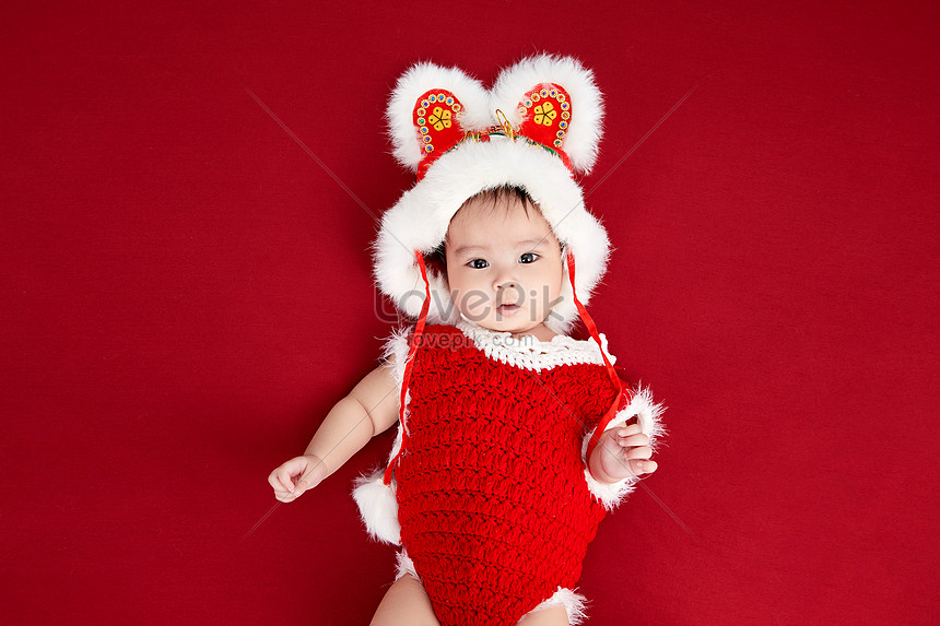 Cutie pie @bella_miah_dhanani 😍❤✨ . #riwaajkhaana #bellamiahdhanani  #cutiepie #princess #bella … | Baby girl dresses, Cute little baby girl, Cute  baby girl images