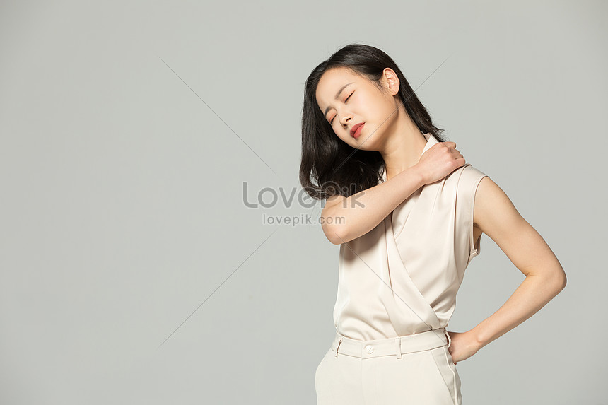 Female Cervical Spine Pain Picture And HD Photos | Free Download On Lovepik