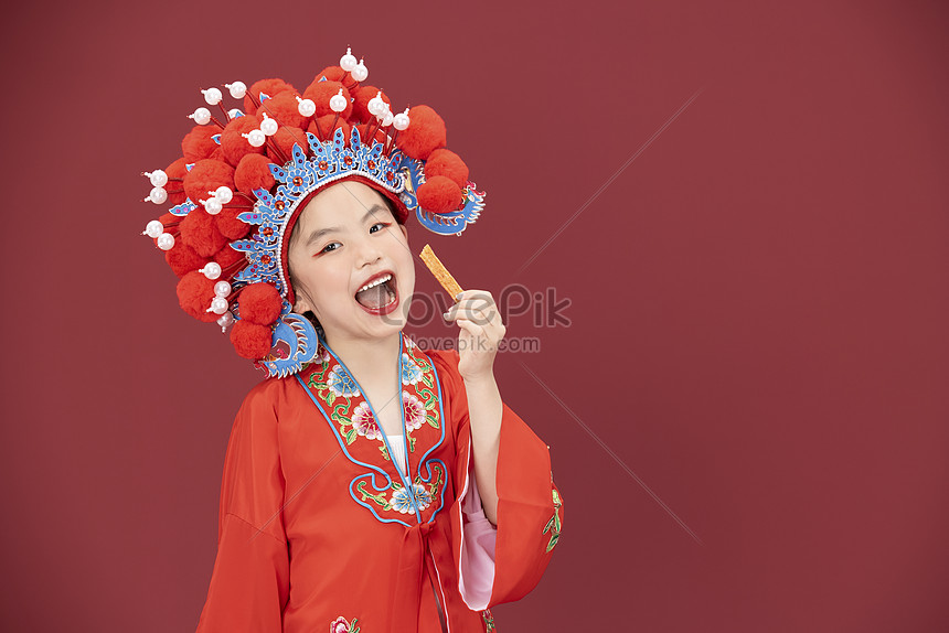 Popular National Tide Little Girl Eating Spicy Strip Picture And HD ...