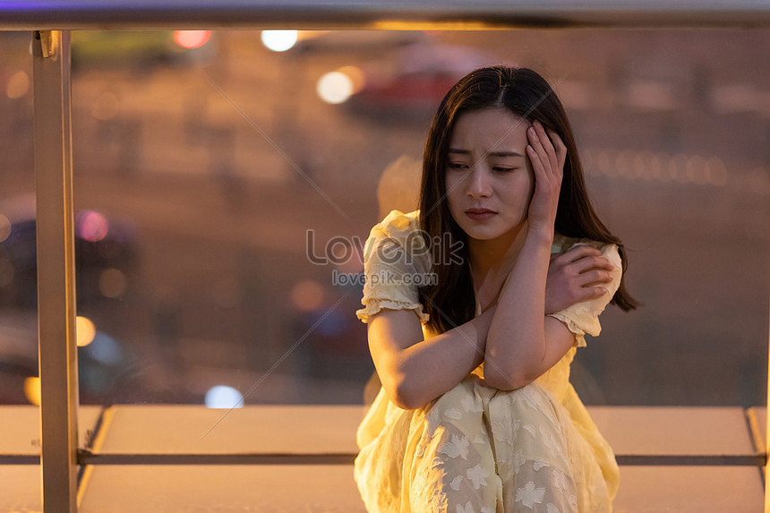 Sad Sad Woman Picture And HD Photos | Free Download On Lovepik