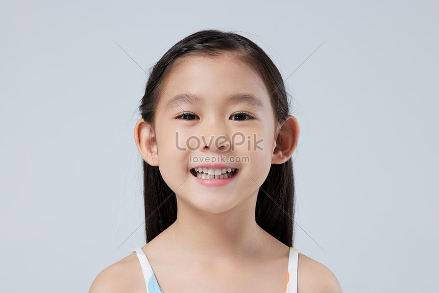 Children Smile Show Teeth Picture And HD Photos | Free Download On Lovepik