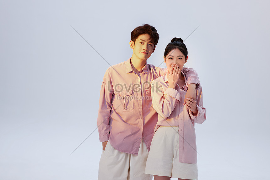 Hình ảnh cặp đôi ngọt ngào Hàn Quốc sẽ đưa bạn đến với một thế giới đầy tình yêu. Những bức ảnh đẹp và lãng mạn với những khuôn mặt đáng yêu của các cặp đôi sẽ làm bạn cảm thấy yêu đời hơn bao giờ hết.