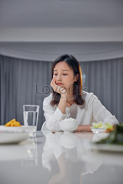 Lonely Women Eat At Home Alone Picture And HD Photos | Free Download On ...