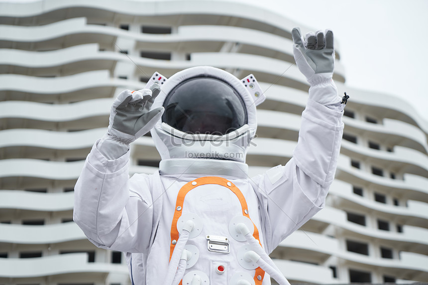 Image Of Astronaut Clicking On Virtual Screen Outdoors Picture And HD ...