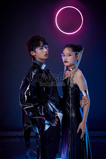 Cyberpunk Style Couple Picture And HD Photos | Free Download On Lovepik