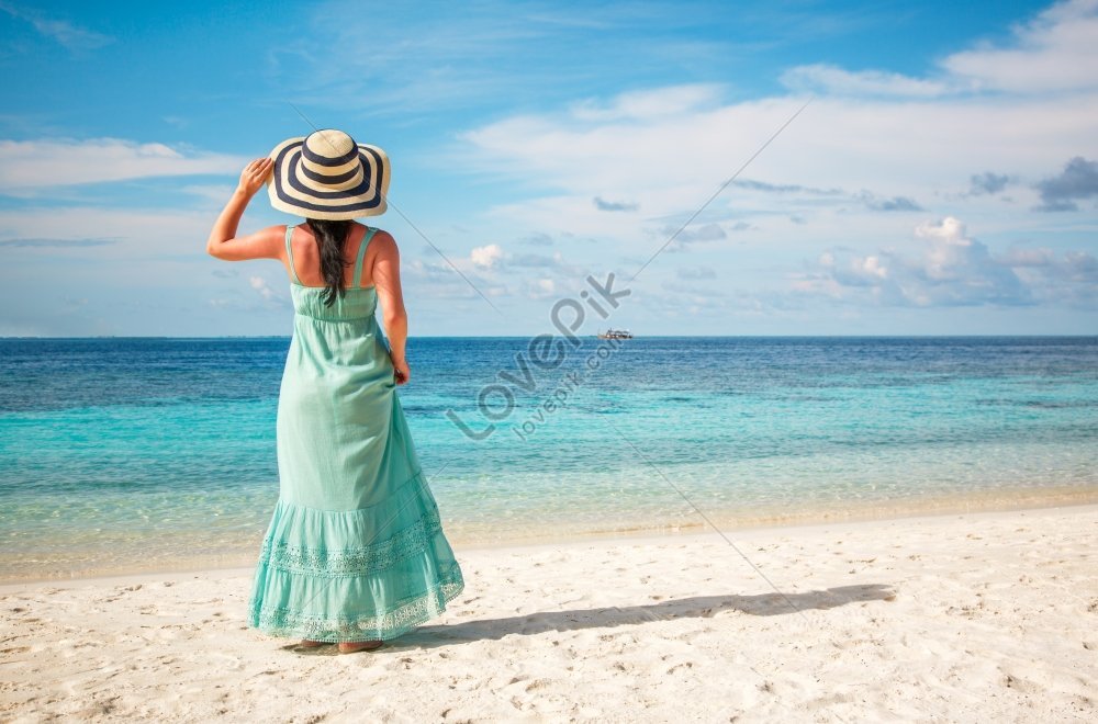 Girl Strolling On A Paradise Beach In Maldives For Vacation Picture And ...