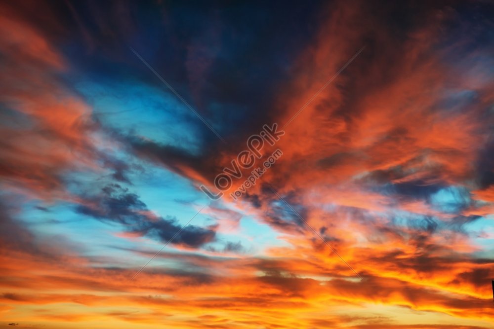 Premium Photo  Sunset sky clouds orange purple horizon seamless