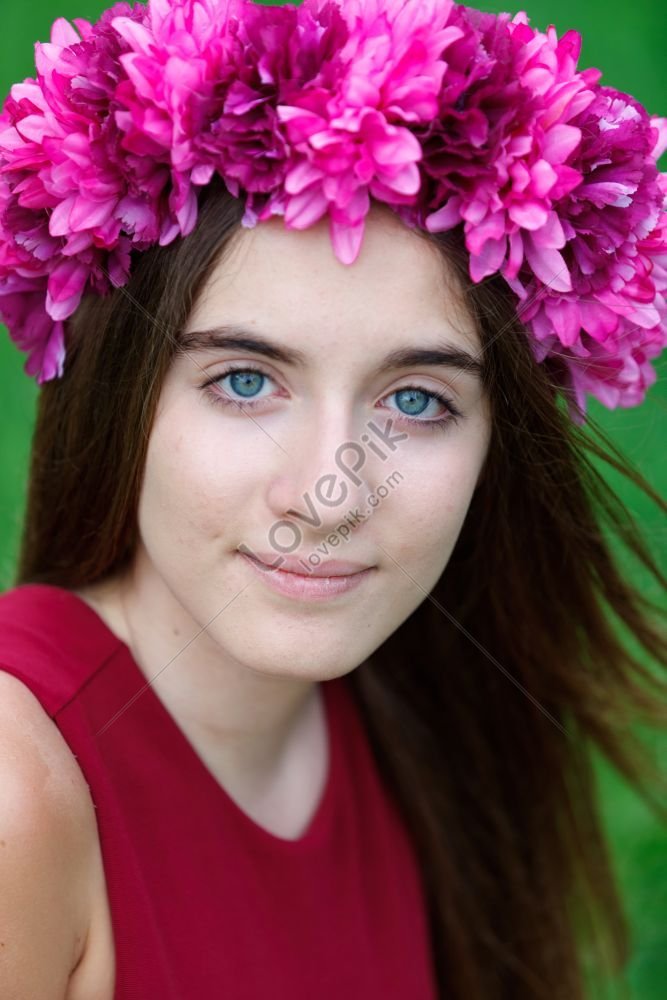 Cute Teenage Girl In A Park With A Lovely Wreath On Her Head Picture ...