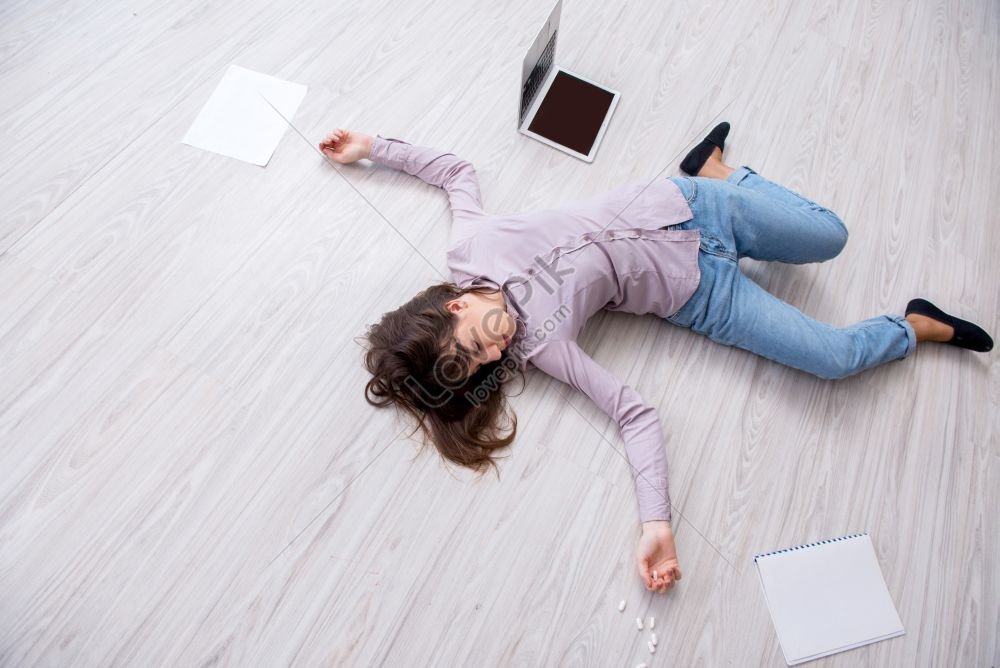 Photo Of Dead Woman Lying On The Floor After Committing Suicide Picture ...