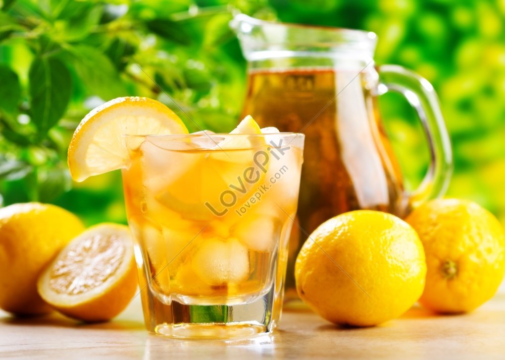 https://img.lovepik.com/photo/20230421/medium/lovepik-glass-of-ice-tea-with-lemon-photo-image_352177157.jpg