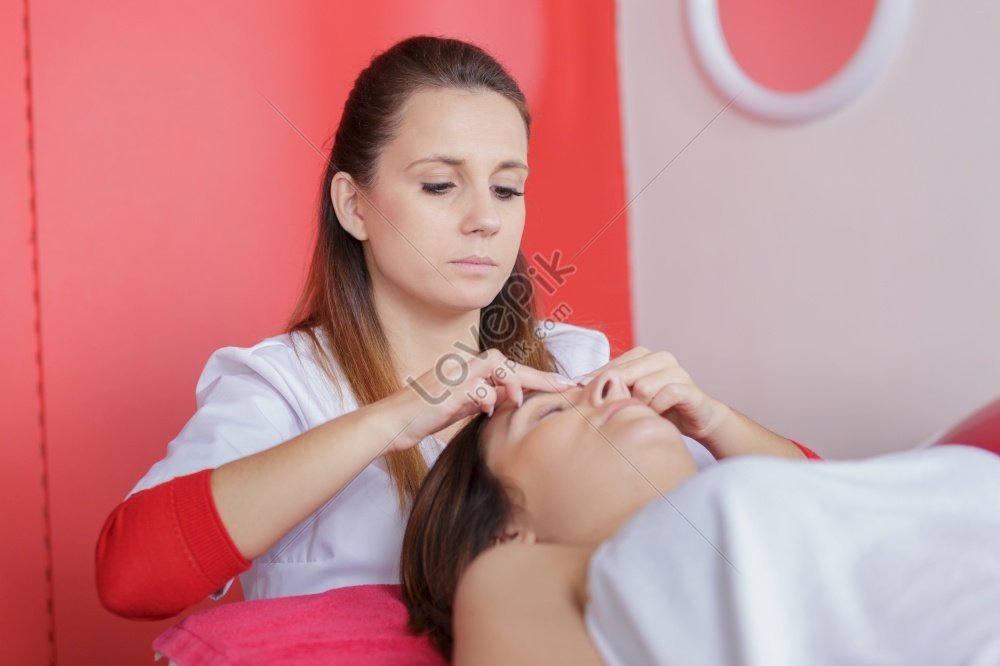 Picture Of A Joyous And Attractive Woman In A Massage Parlor Picture