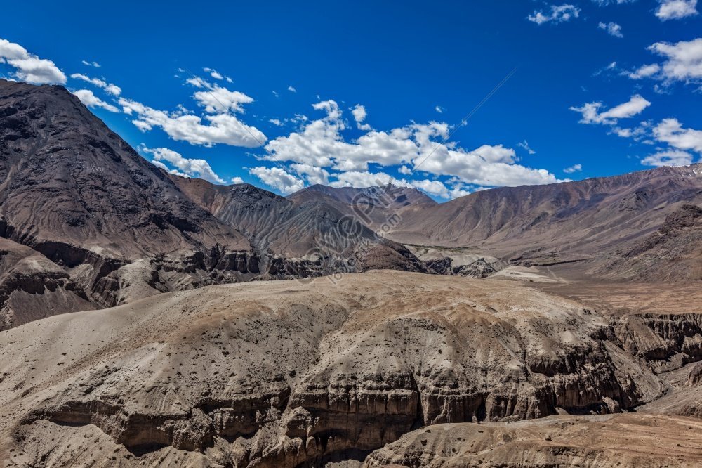 View Of The Himalayan Mountains Near Kardung La Pass Ladakh Photo ...