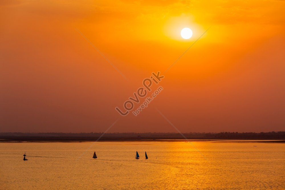 silhouettes of yachts on a lake at sunset, outdoor, lake sunset, lake HD Photo