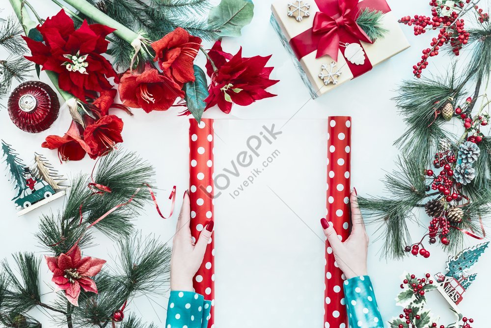 24+ Thousand Christmas Wrapping Paper Border Royalty-Free Images, Stock  Photos & Pictures