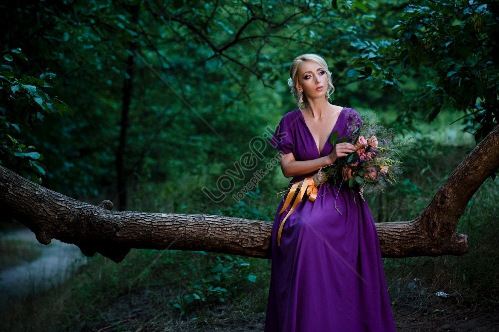 Blonde Girl Model In Lilac Dress Holding Bouquet With Green Forest Background Picture And Hd 