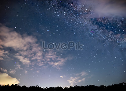 Night Sky Full Of Stars And Clouds Picture And HD Photos | Free ...