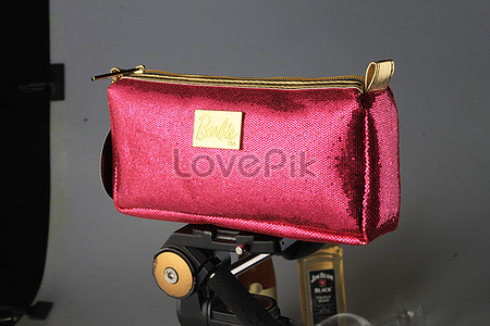 Download 37000 Cosmetic Bag Hd Photos Free Download Lovepik Com PSD Mockup Templates