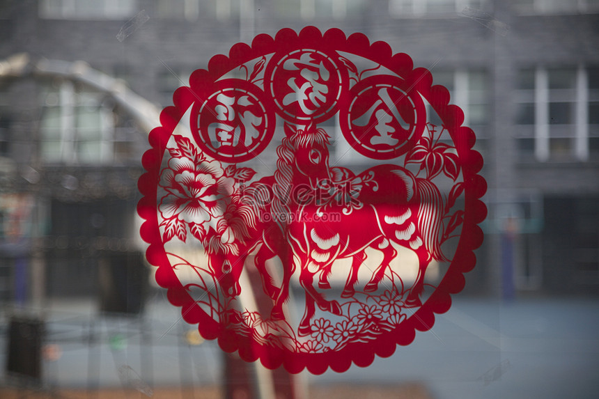 お正月 1年以上 言葉を触れ お寺の見本市 中国のお正月 爆竹 お祝い 紙切れ 窓枠 祝福 旧正月 冬 チベットのランタンイメージ 写真 Id Prf画像フォーマットjpg Jp Lovepik Com