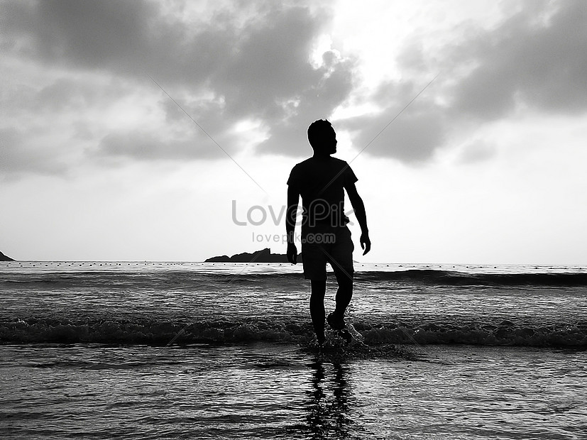 朝の海辺の日の出キャラクターシルエットイメージ 写真 Id Prf画像フォーマットjpg Jp Lovepik Com