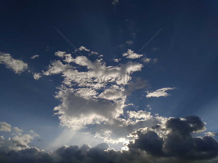 陽光透過雲層產生丁達爾現象圖片素材 Jpg圖片尺寸4160 31px 高清圖片 Zh Lovepik Com