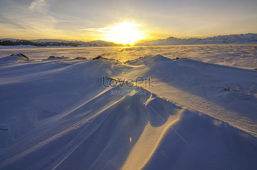 Photo De Xinjiang Hiver Neige Scène Coucher De Soleilnuméro