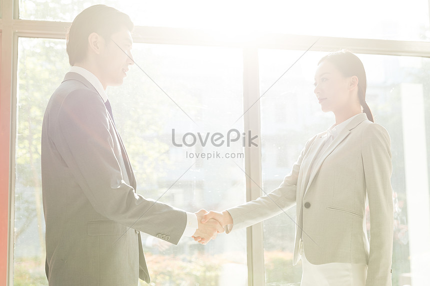 商務男女合作握手圖片素材 Jpg圖片尺寸6240 4160px 高清圖片 Zh Lovepik Com