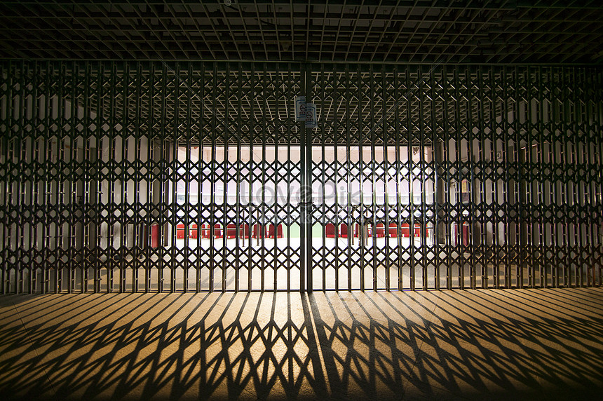 光と影で鉄の門イメージ 写真 Id Prf画像フォーマットjpg Jp Lovepik Com